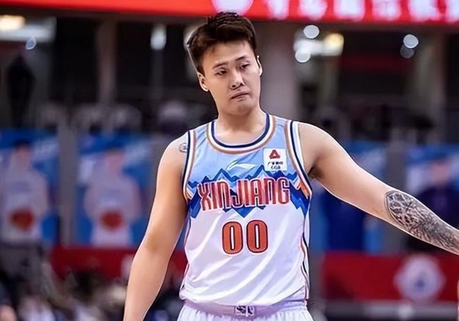 九游-关于今夜突围战来临；新疆广汇围绕德甲状态回暖；管理层满意；更衣室氛围转暖的信息