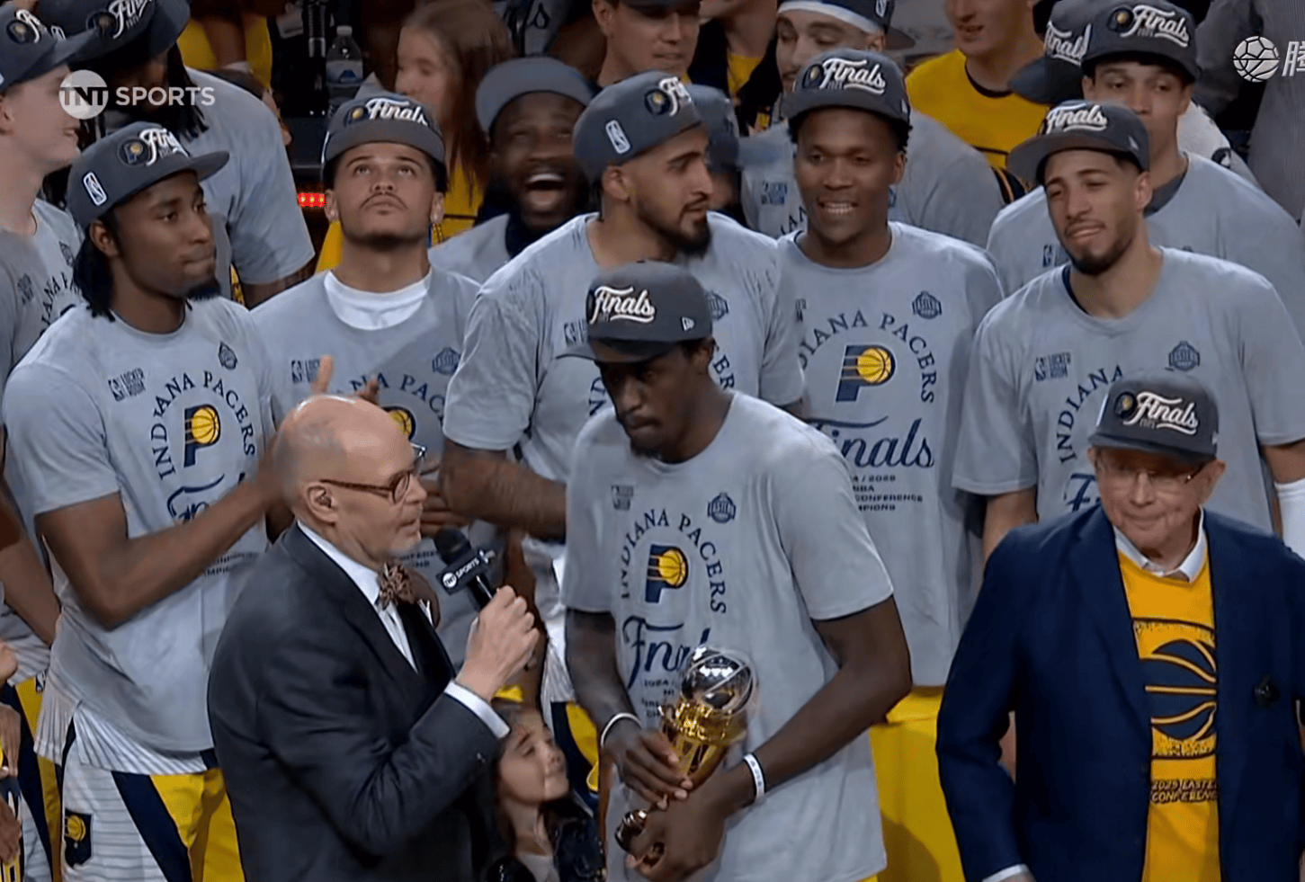 九游体育-关于西亚卡姆巅峰对决，德约科维奇与50激战加拿大队分钟，关键助攻胜负难料！的信息