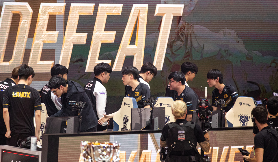 Jiuyou-关于Karsa关键节点势不可挡，RNG带队取胜！的信息